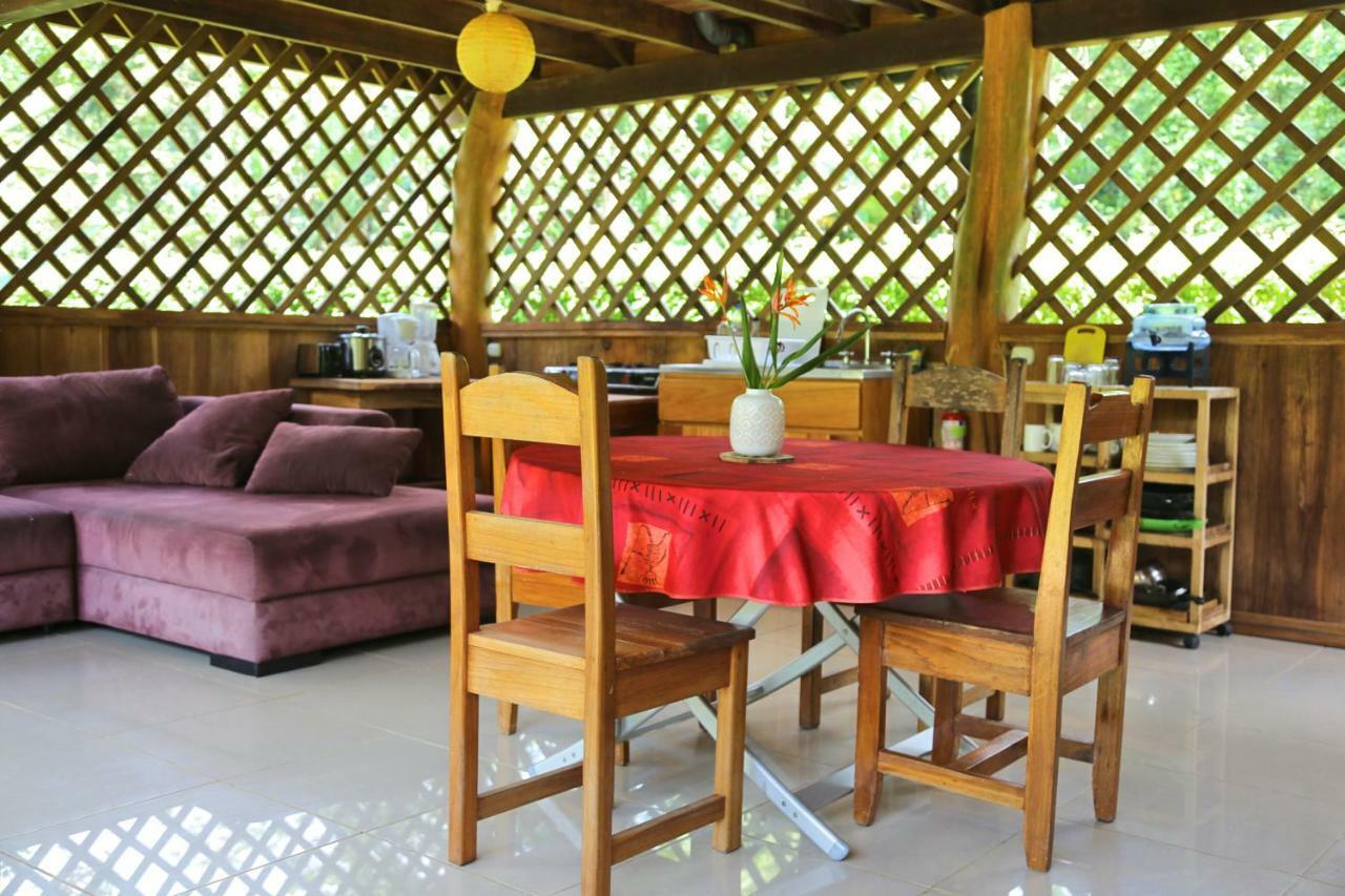 Hotel & Cabinas Nadine Cahuita Exterior photo