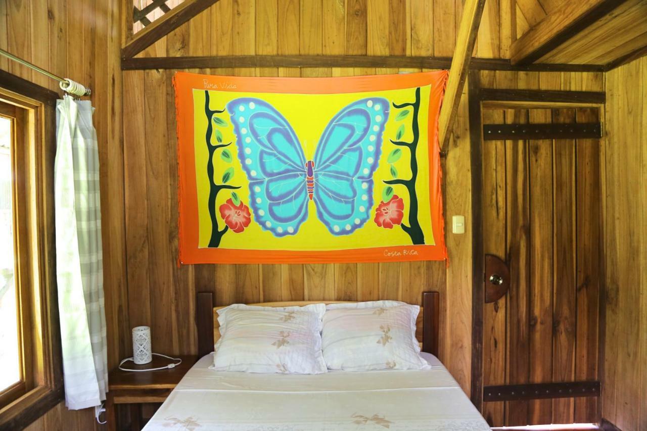 Hotel & Cabinas Nadine Cahuita Exterior photo
